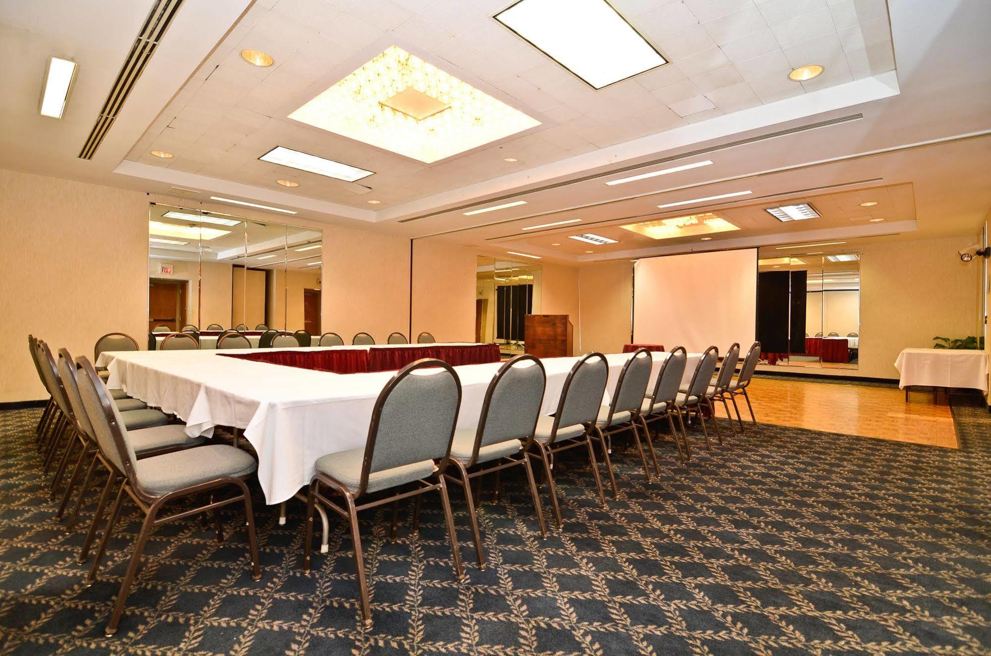 Holiday Inn Poughkeepsie By Ihg Negocio foto